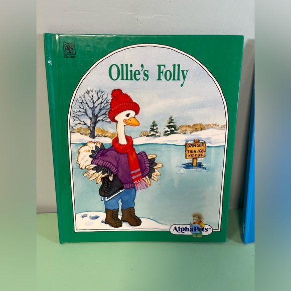 AlphaPets Books Ollie’s Folly & Gertie’s Great Gifts, Vintage 1990’s Kids Books - Picture 2 of 8